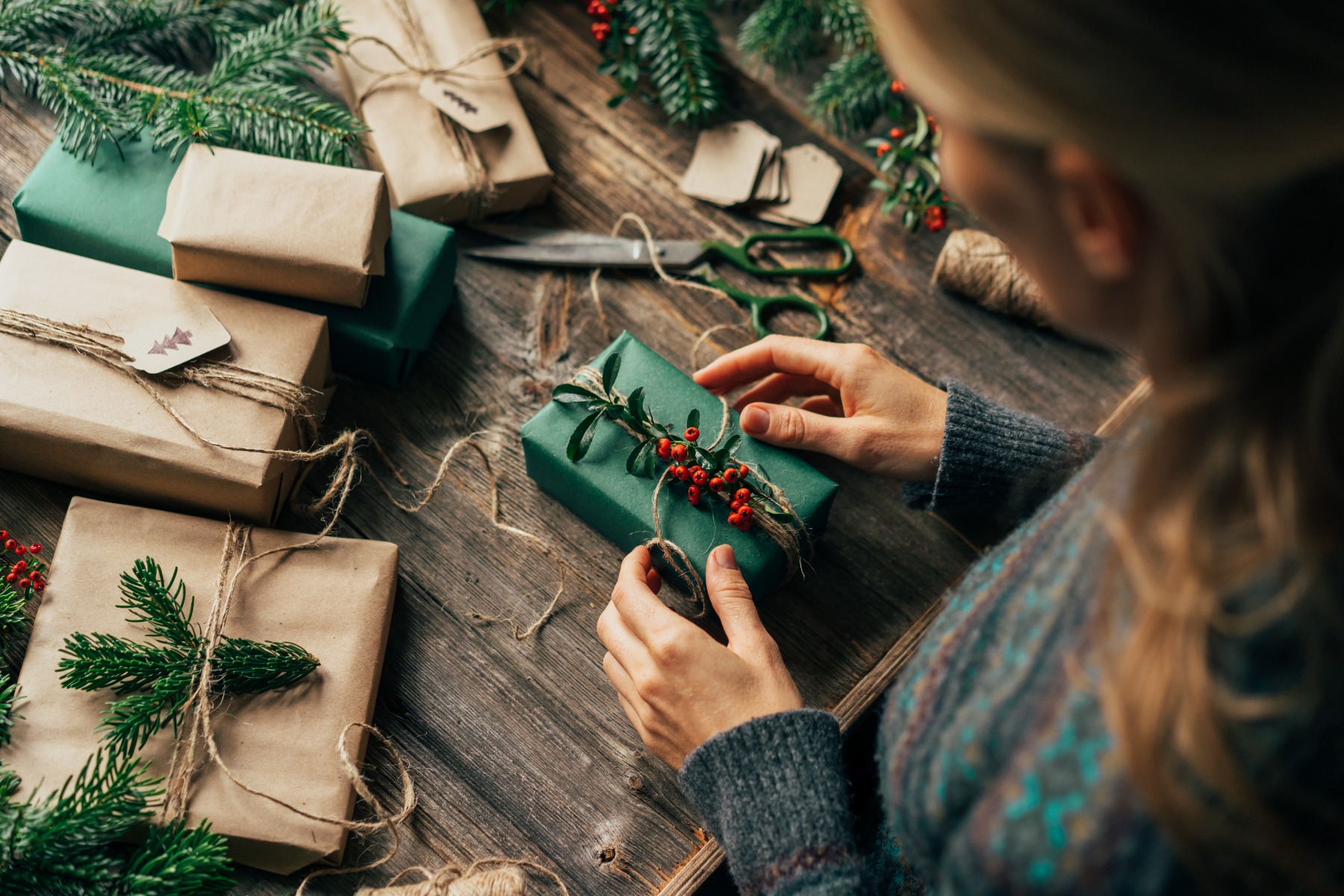 Wrapping christmas presents