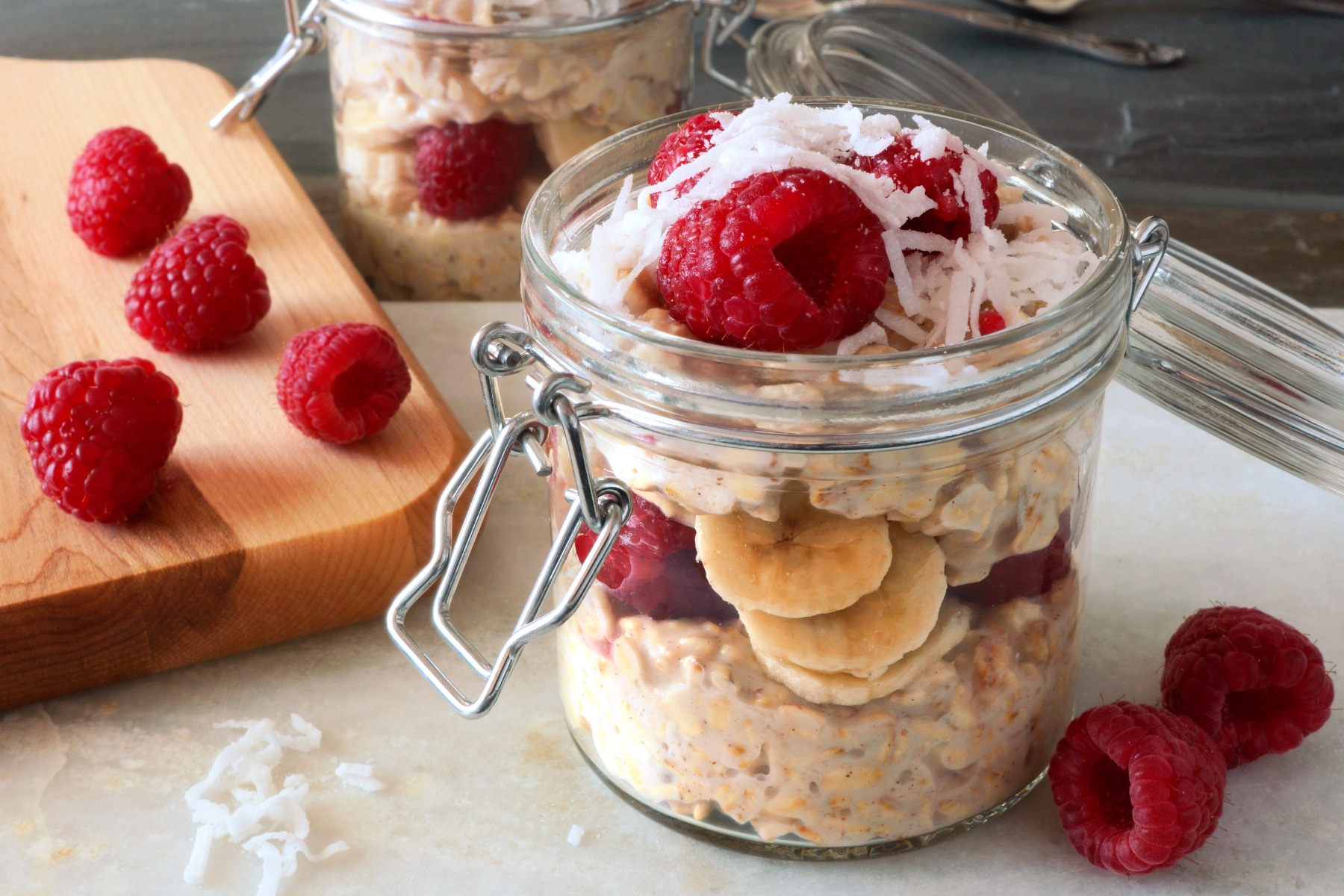 Overnight oats with dried fruit