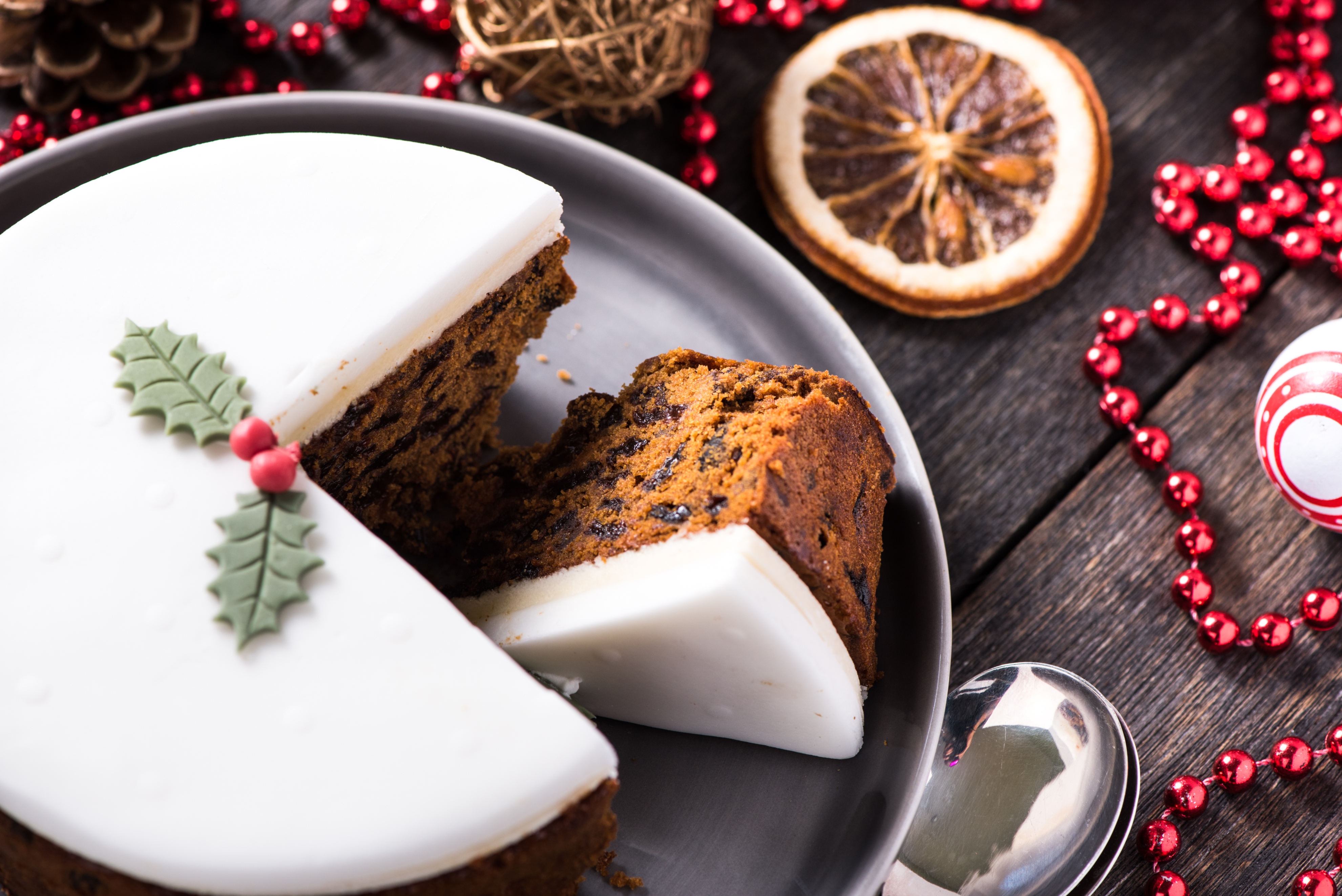 Gluten Free Vegan Christmas Cake - Domestic Gothess